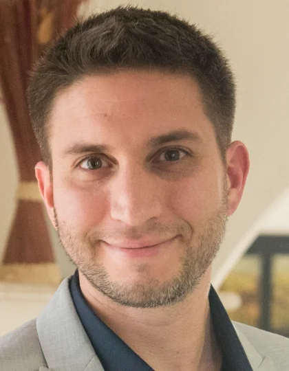 Image of Yoni, Co-founder & CEO at Loox